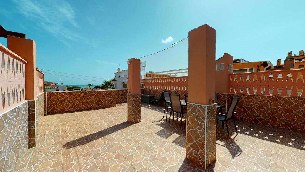 Cozy & Bright Bungalow Torrevieja Bagian luar foto