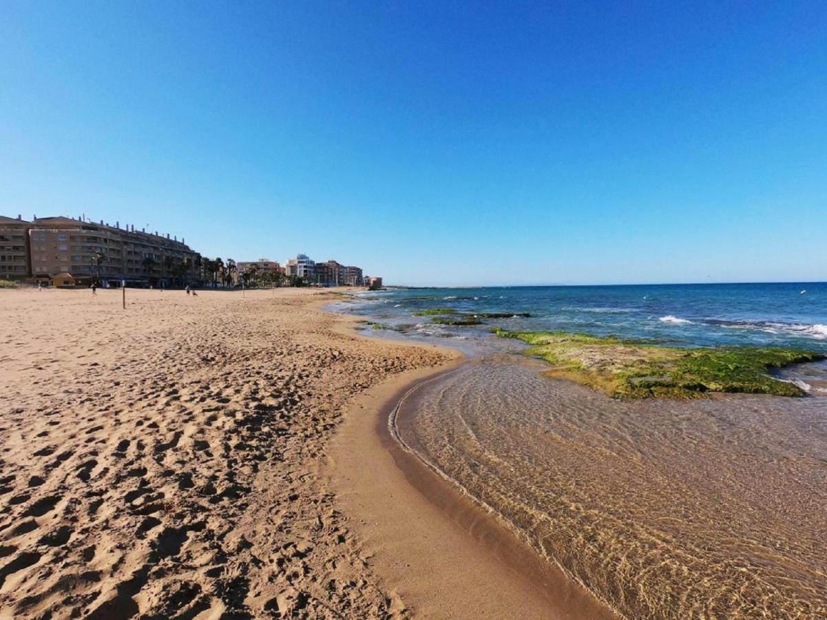 Cozy & Bright Bungalow Torrevieja Bagian luar foto